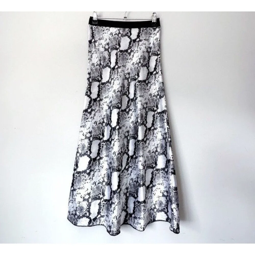 Victoria's Secret PINK Satin Skirt Snake Skin Color Size M